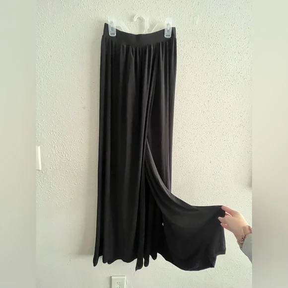 BOOHOO Maxi Skirt - Picture 3 of 5